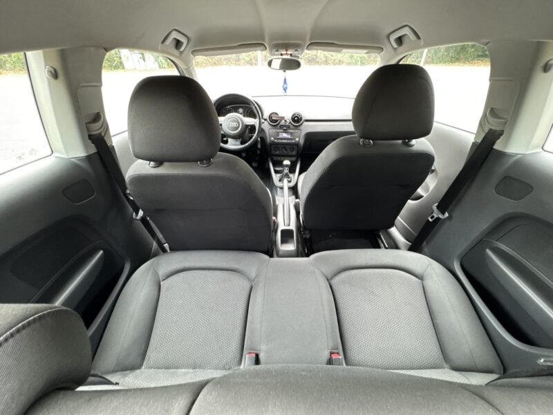 AUDI A1 1.4 TDI 90 Ambiente - CT VIERGE - DISTRIBUTION FAITE 